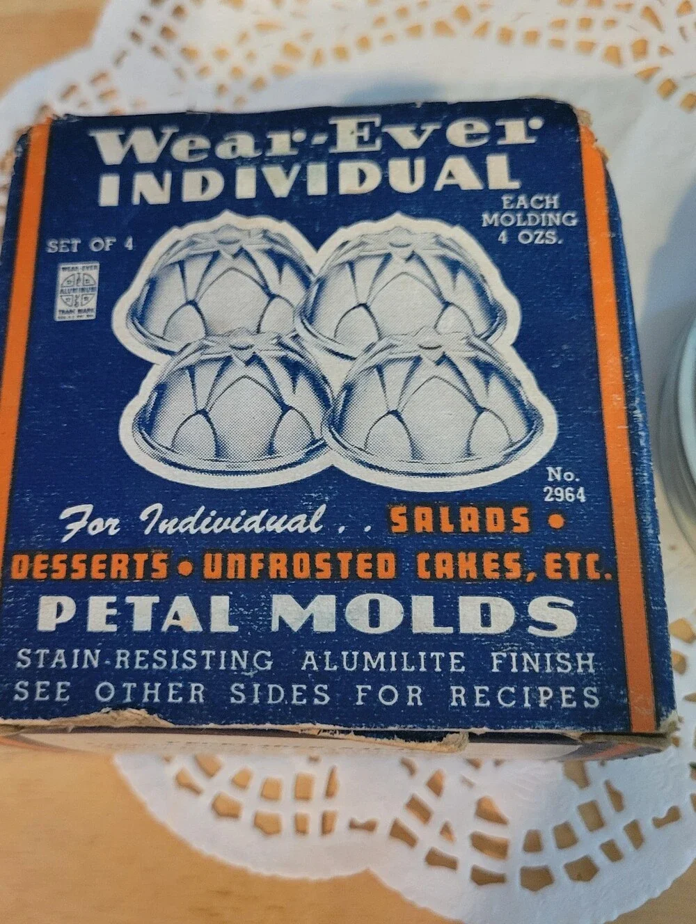 Wear-Ever #2964  Individual Petal Molds - Silver Aluminum Vintage set of 4